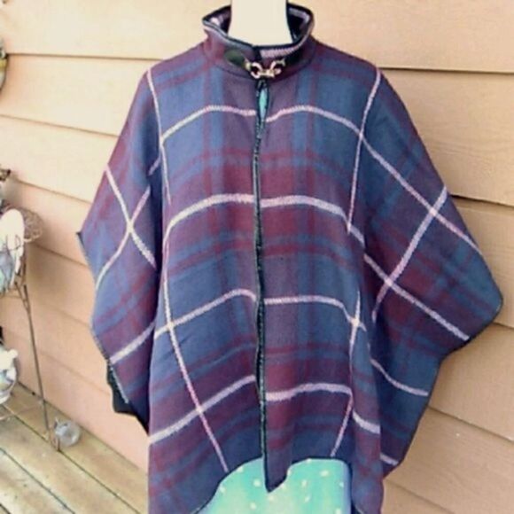 Apt. 9 Plaid Cape - Picture 1 of 11